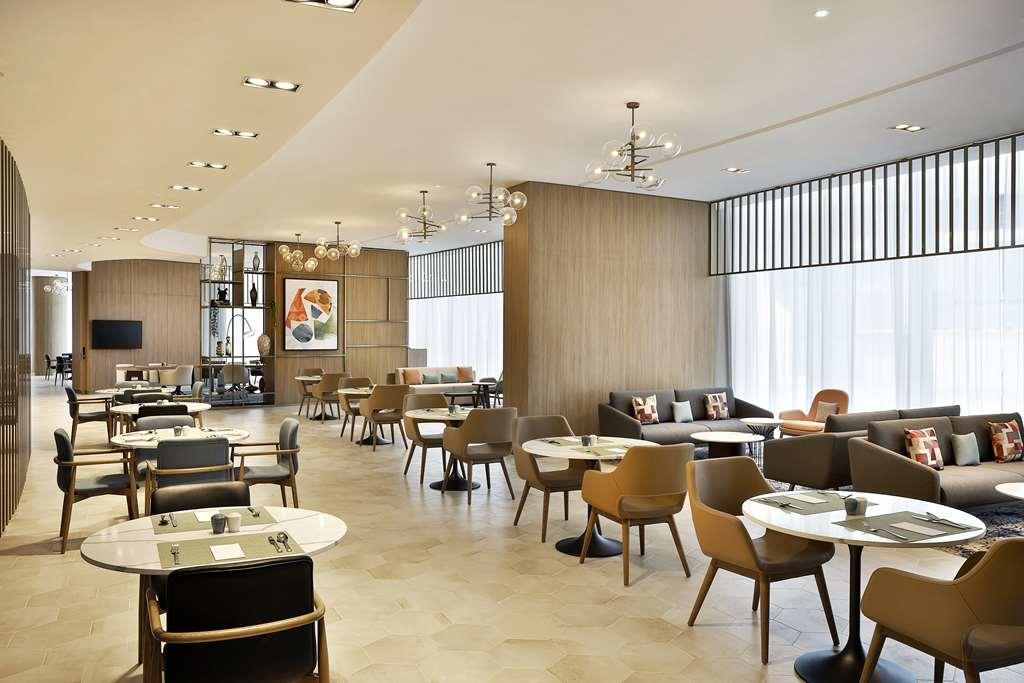 Hilton Garden Inn Dubai Business Bay Restaurante foto